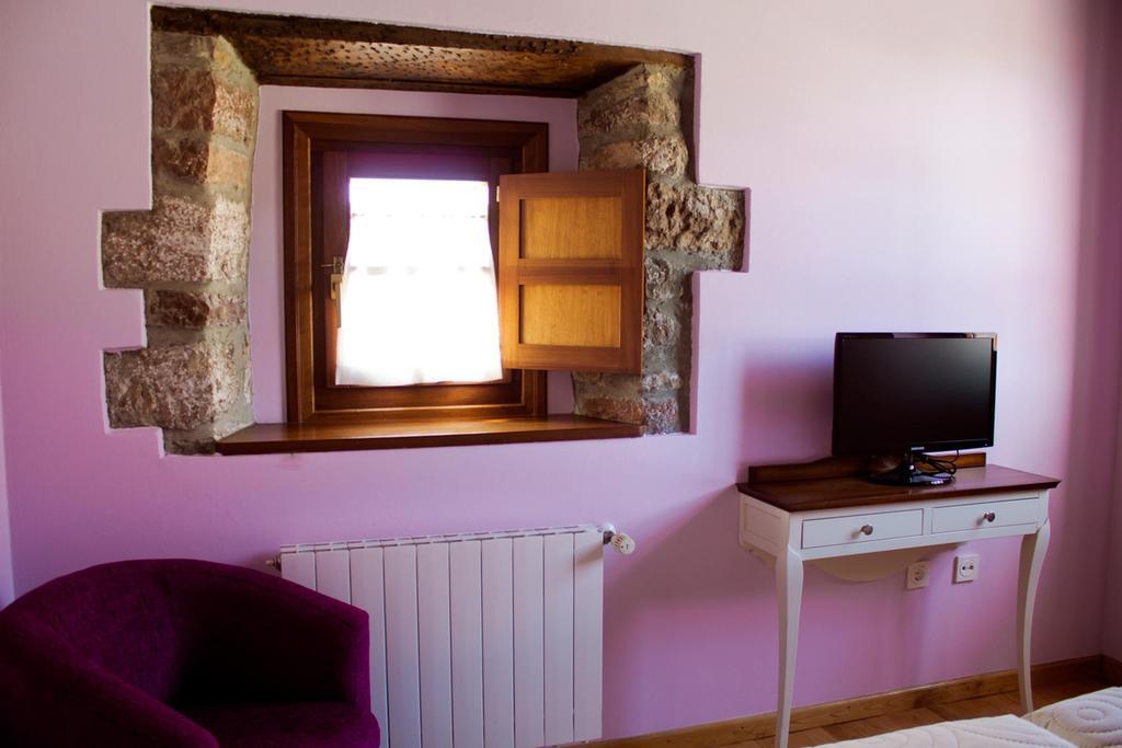 Hotel Y Apartamentos El Camin Poo De Llanes Chambre photo